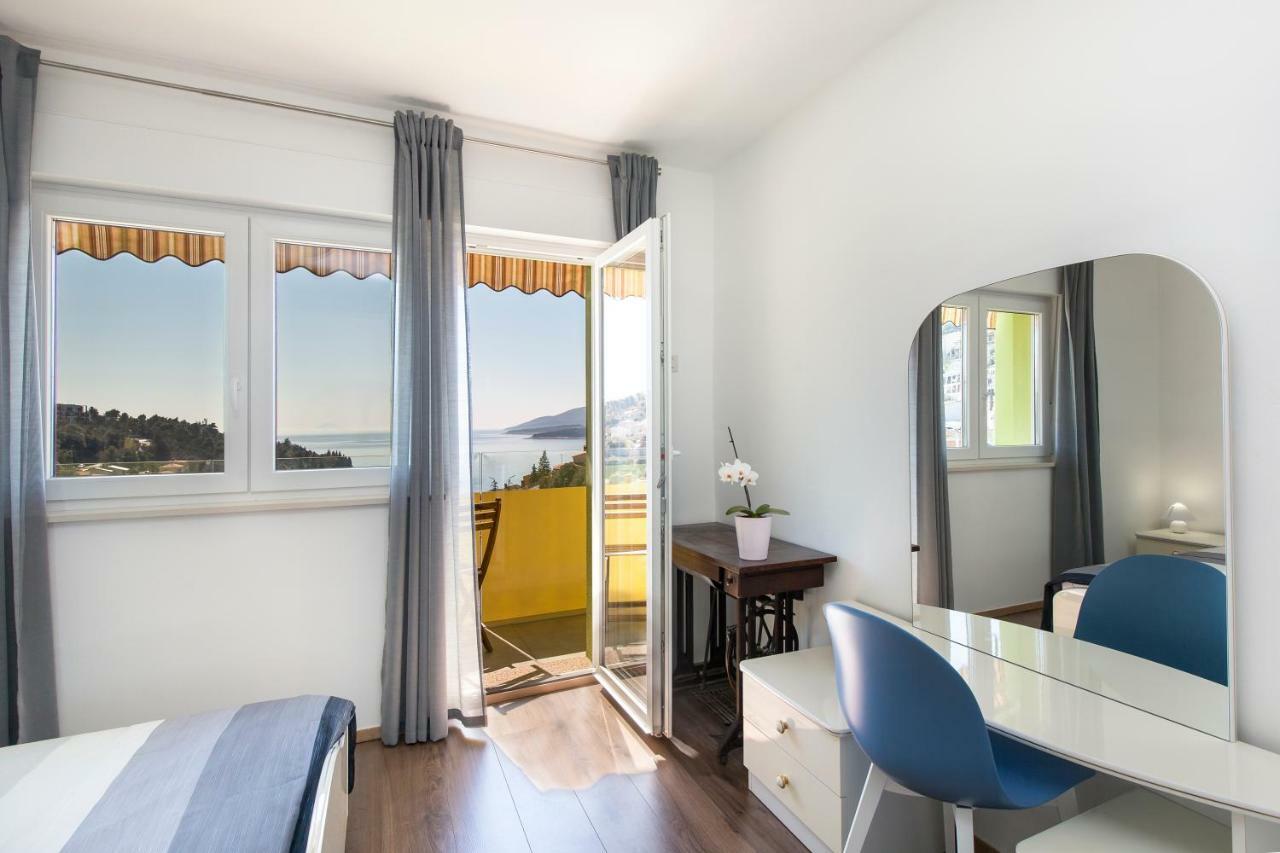 Apartment Dora Rabac Eksteriør bilde